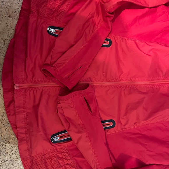 Lululemon run nothin’ but run - Picture 4 of 9